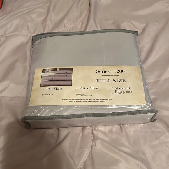 Lavish home NEW IN PACKAGING full sized sheet set - Picture 1 of 2